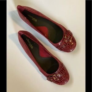 What’s What/Aerosoles, red snake, 11M, new, $30.